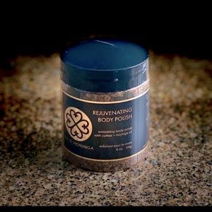 TRUE MORINGA Rejuvenating Body Polish